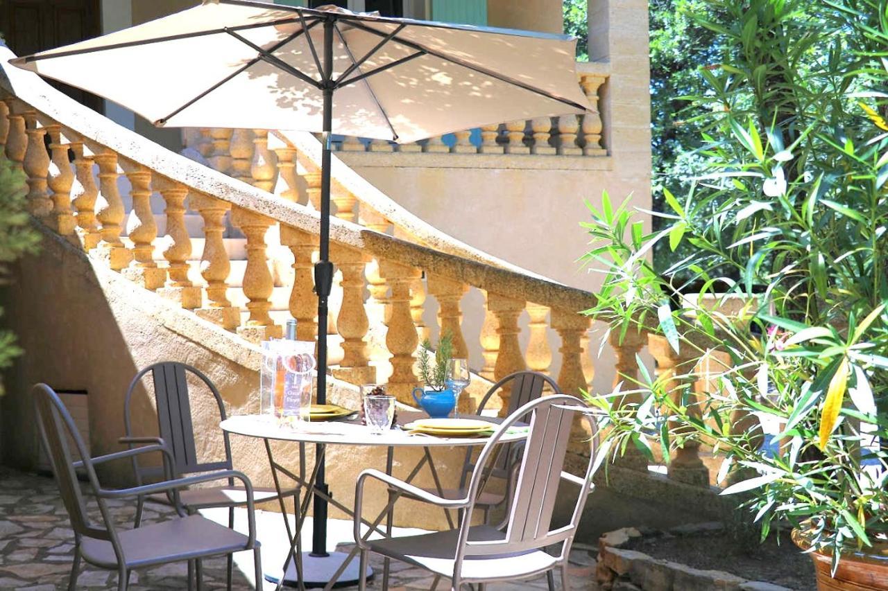 La Villa Du Petit Bois Les Lavandes Faucon  Exteriör bild